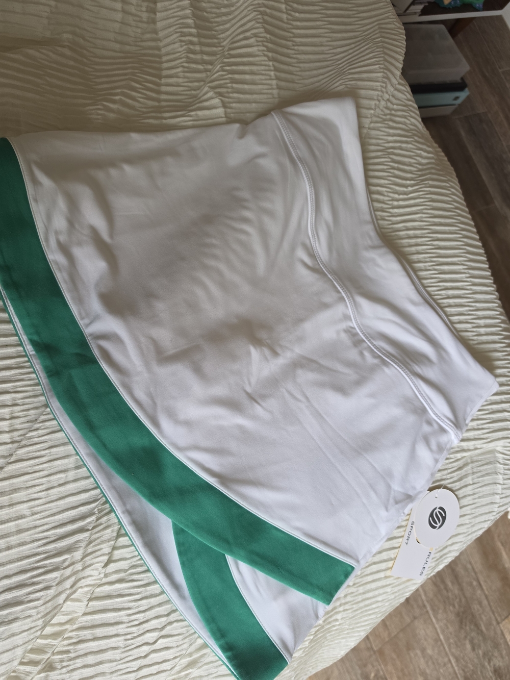 StretchtheRules White Athletic Skort with Green Accent New With Tags Size Small